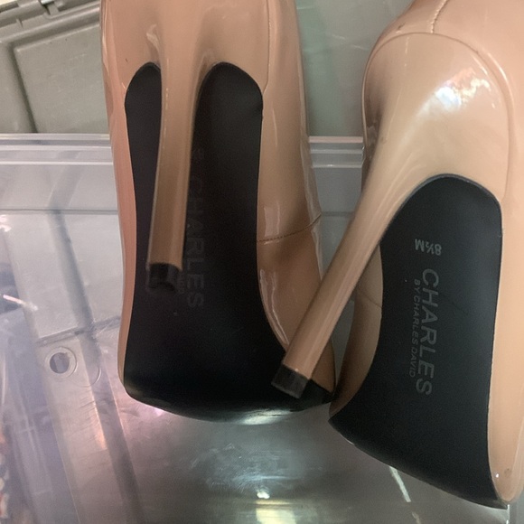 Nude Peep Toe Heels, Size 8.5 - Picture 3 of 5